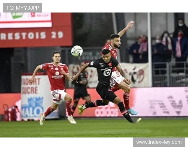 斯图加特2-0奥格斯堡，主场连胜纪录延续