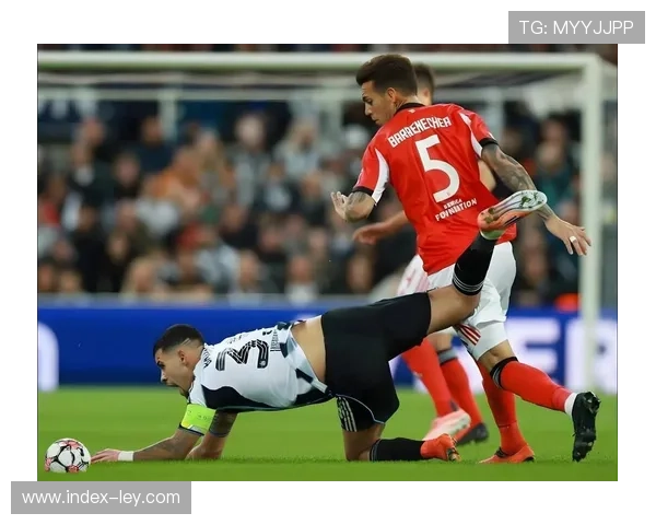 葡超本菲卡客场平局，穆里尼奥战术遭质疑