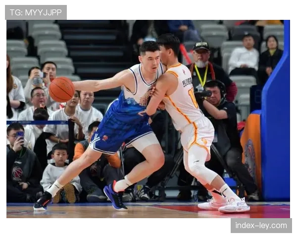 新疆队主场力克广州队，阿不都沙拉木关键补篮锁定胜局